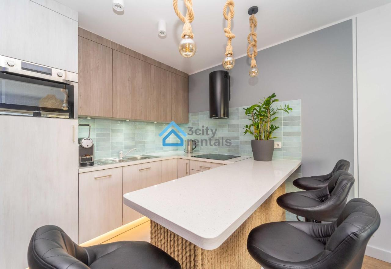 Bright And Blue 3City Apartment With Balcony In Gdynia By Noclegi Renters Eksteriør bilde